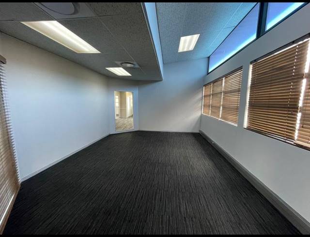 BUSINESS PROPERTY TO RENT IN IRENE